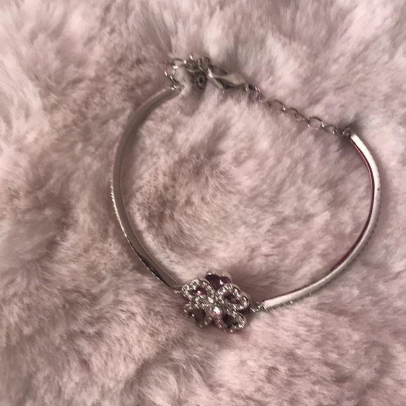 Authentic Swarovski four leaf clover bracelet - Picture 5 of 10